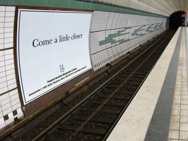 Come a little closer в метро